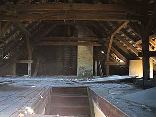 Attic Cleaning Services | Crawl Space Cleaning San Francisco, CA